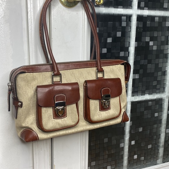 💕Dooney & Bourke beige brown large leather satchel bag 💕 - Picture 3 of 17